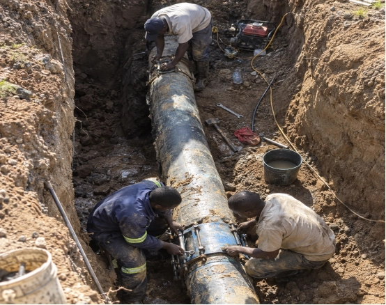 Aging Pipeline Networks